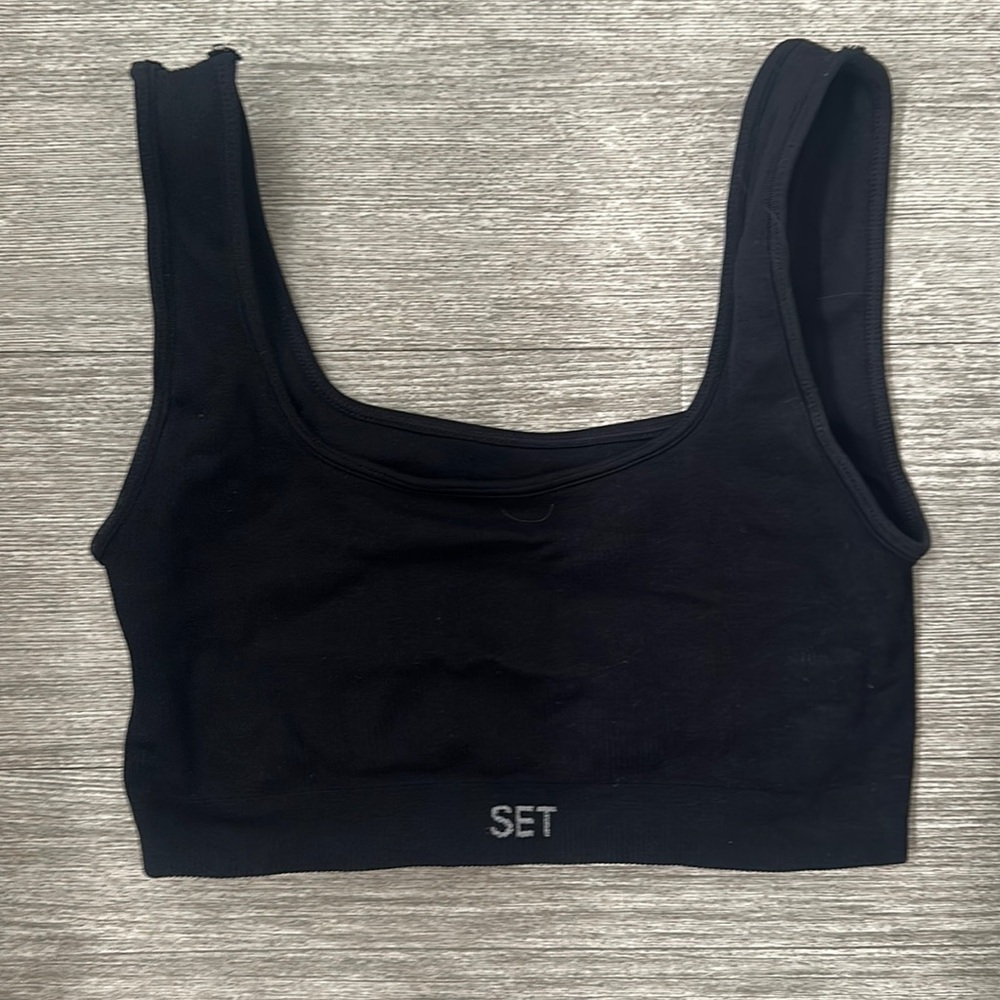 Set active sports bra! Never worn.